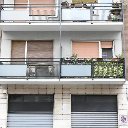 Casa Karas Mailand